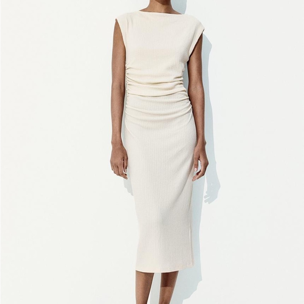 H&M Elegant Cream Crinkle Drape Bodycon Dress - L